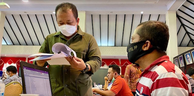 Bupati Hendy dan Wabup Firjaun Tinjau Proses SIPD Seluruh OPD Jember